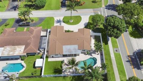 2250 NE 35th Street Lighthouse Point FL 33064