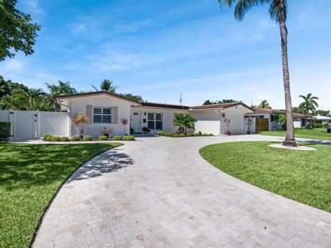 2250 NE 35th Street Lighthouse Point FL 33064