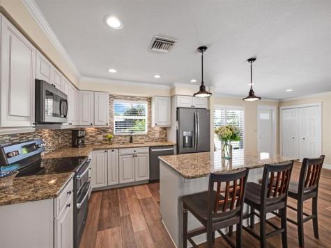 2250 NE 35th Street Lighthouse Point FL 33064