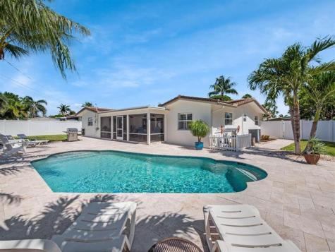 2250 NE 35th Street Lighthouse Point FL 33064