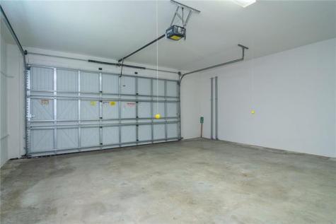 126 Riverwalk E Circle Plantation FL 33325