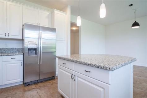 126 Riverwalk E Circle Plantation FL 33325