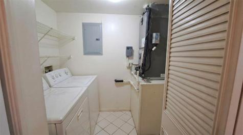 222 Pine Hov Circle Greenacres FL 33463