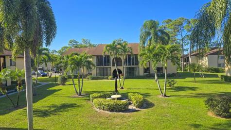 222 Pine Hov Circle Greenacres FL 33463