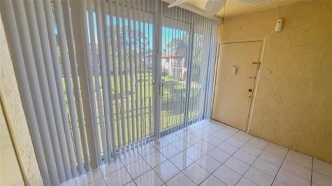 222 Pine Hov Circle Greenacres FL 33463