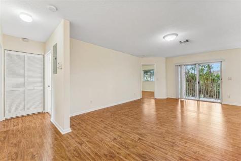 8466 NW 40th Street Coral Springs FL 33065