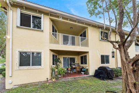 8466 NW 40th Street Coral Springs FL 33065