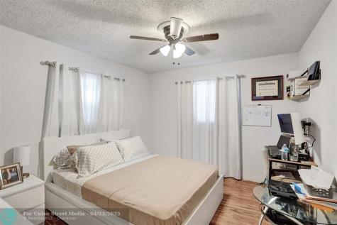 4240 NW 21st Avenue Oakland Park FL 33309