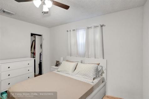 4240 NW 21st Avenue Oakland Park FL 33309