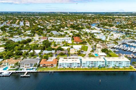 2758 NE 30th Avenue Lighthouse Point FL 33064
