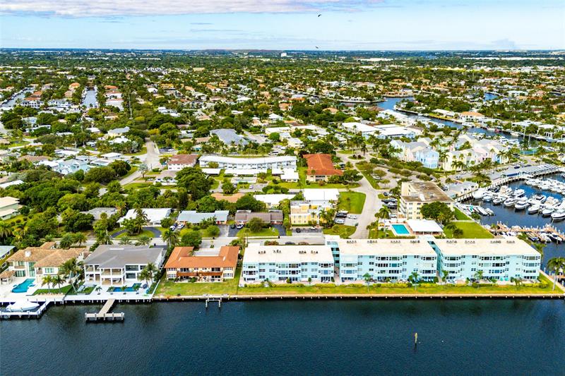 2758 NE 30th Avenue Lighthouse Point FL 33064