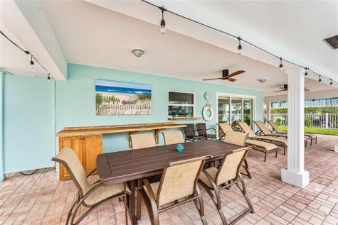 2758 NE 30th Avenue Lighthouse Point FL 33064