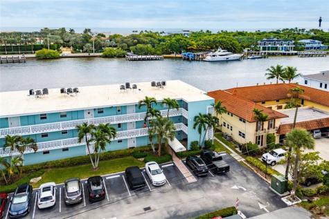 2758 NE 30th Avenue Lighthouse Point FL 33064
