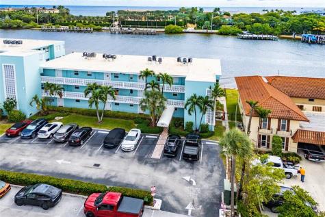 2758 NE 30th Avenue Lighthouse Point FL 33064