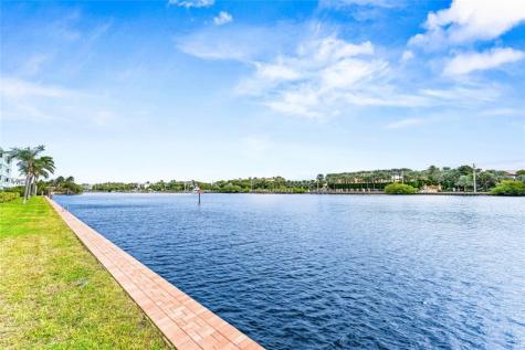 2758 NE 30th Avenue Lighthouse Point FL 33064