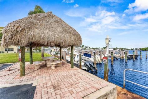2758 NE 30th Avenue Lighthouse Point FL 33064