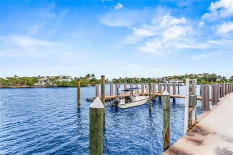 2758 NE 30th Avenue Lighthouse Point FL 33064