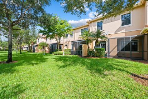 10810 NW 74th Drive Parkland FL 33076