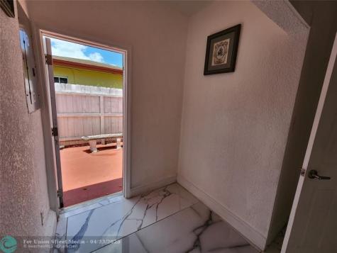 1570 NE 159th Street North Miami Beach FL 33162