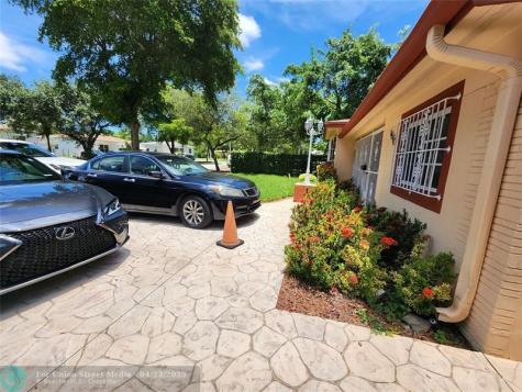1570 NE 159th Street North Miami Beach FL 33162