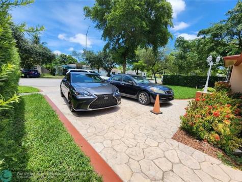 1570 NE 159th Street North Miami Beach FL 33162