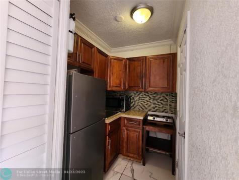 1570 NE 159th Street North Miami Beach FL 33162