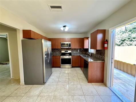 6133 Buchanan Street Hollywood FL 33024