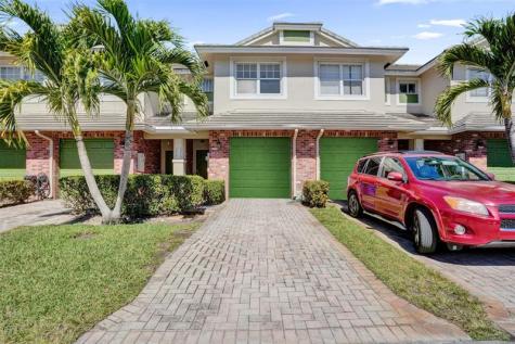 3313 NW 29th Court Lauderdale Lakes FL 33311