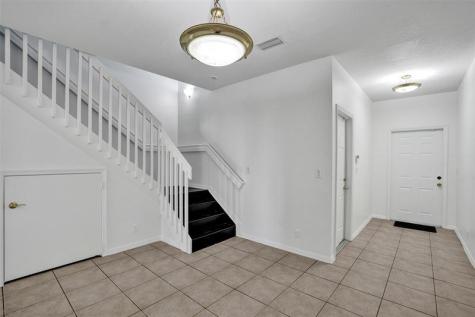 3313 NW 29th Court Lauderdale Lakes FL 33311