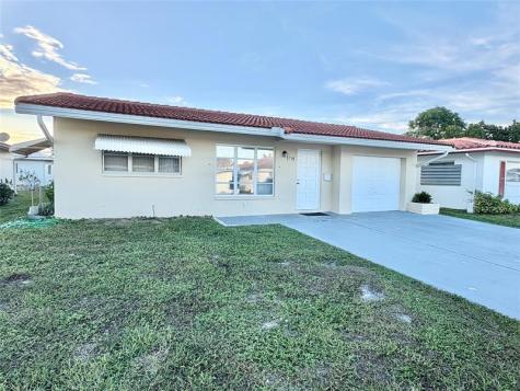 5719 NW 86th Avenue Tamarac FL 33321