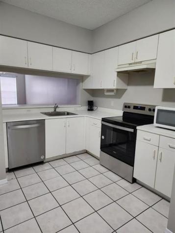 51 Whitehead Circle Weston FL 33326