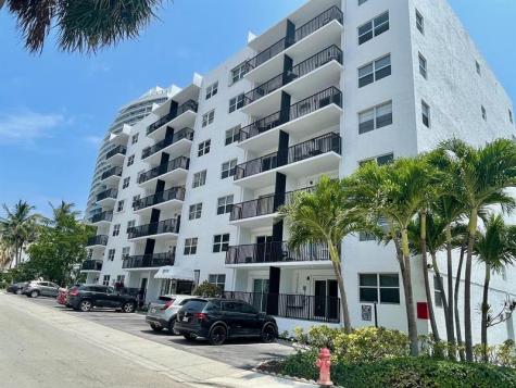 3000 Riomar Street Fort Lauderdale FL 33304