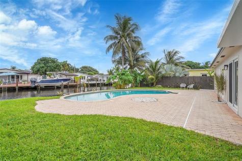 4710 SW 43rd Avenue Dania Beach FL 33314