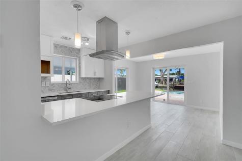 4710 SW 43rd Avenue Dania Beach FL 33314