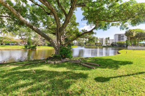 2236 N Cypress Bend Drive Pompano Beach FL 33069