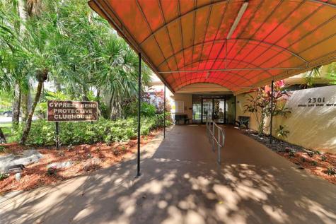 2236 N Cypress Bend Drive Pompano Beach FL 33069