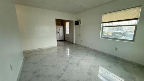 832 NW 10th Street Hallandale Beach FL 33009