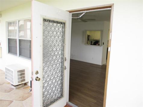 513 Mansfield M Boca Raton FL 33434