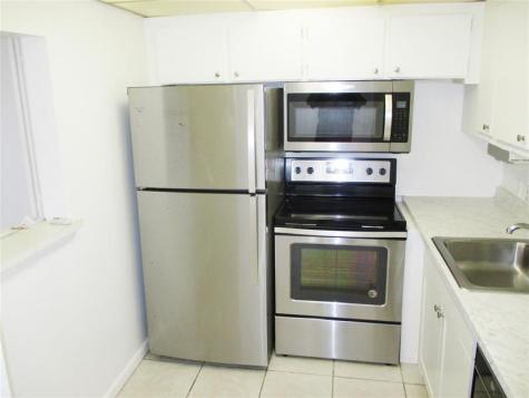 513 Mansfield M Boca Raton FL 33434