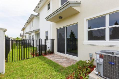 6937 Pines Circle Coconut Creek FL 33073