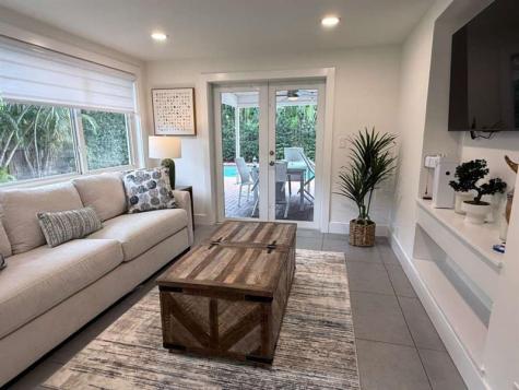 800 SE 11th Court Fort Lauderdale FL 33316