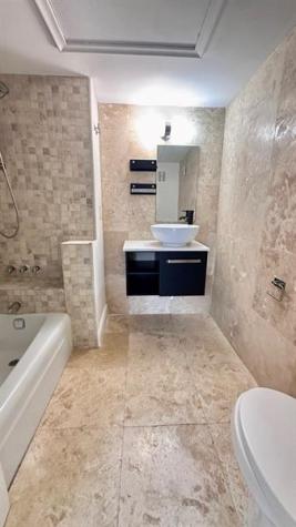 12 NE 19th Court Wilton Manors FL 33305