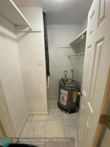 5709 NW 27th Court Fort Lauderdale FL 33313