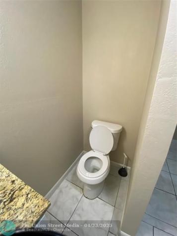 5709 NW 27th Court Fort Lauderdale FL 33313