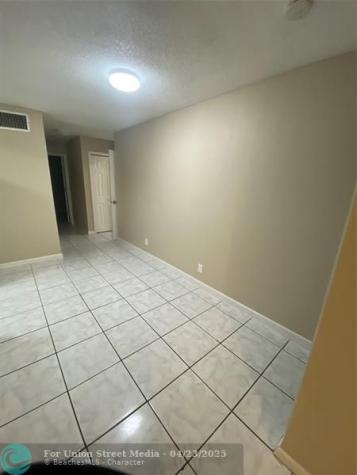 5709 NW 27th Court Fort Lauderdale FL 33313