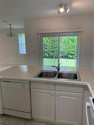 713 NE 4th Street Hallandale Beach FL 33009