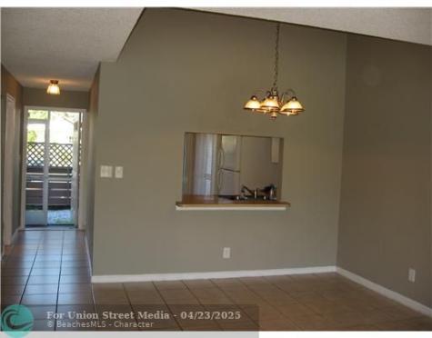 4826 S Hemingway Circle Margate FL 33063