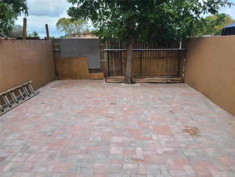 2775 NW 194th Terrace Miami Gardens FL 33056