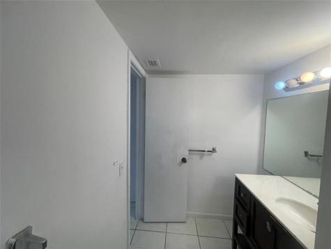 3301 Spanish Moss Te Lauderhill FL 33319