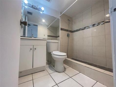 3301 Spanish Moss Te Lauderhill FL 33319